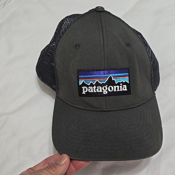 Patagonia Unisex Gray Trucker Cap Snapback Mesh Hat Casual - Picture 1 of 5